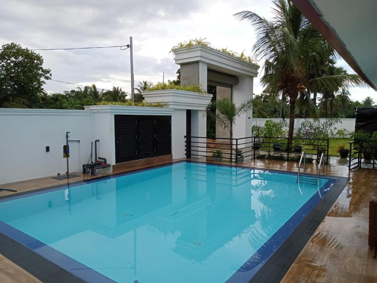 Ceylon Villa Nilaveli Trincomalee Buitenkant foto